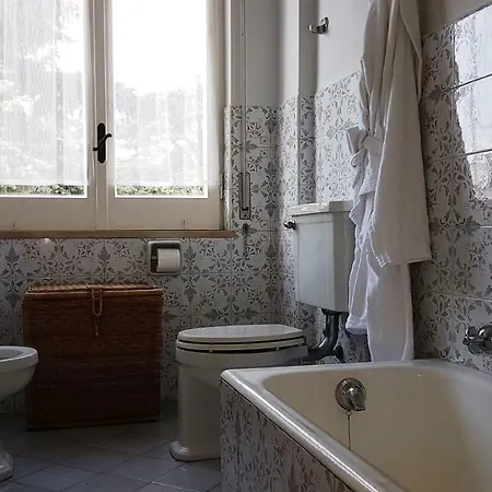 Villa Regina Di Capri - Maria -