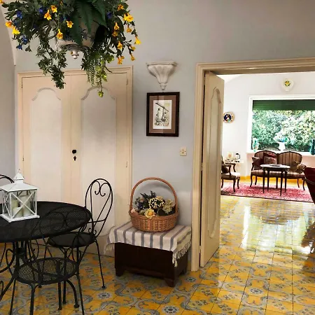 Villa Regina Di Capri - Maria -