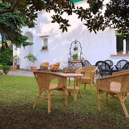 Regina Di Capri - Maria - Villa Anacapri (Isola di Capri)